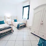 Blu Casa Mediterranea Vista Mare, 10 Min A Piedi Dal Centro, *