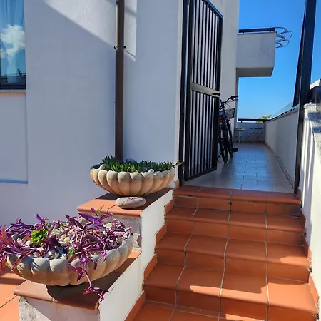 Blu Casa Mediterranea Vista Mare, 10 Min A Piedi Dal Centro, 公寓