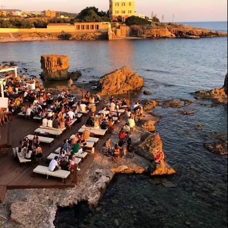 Blu Casa Mediterranea Vista Mare, 10 Min A Piedi Dal Centro, Lejlighed
